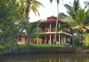  Hettimulla River House  Bentota